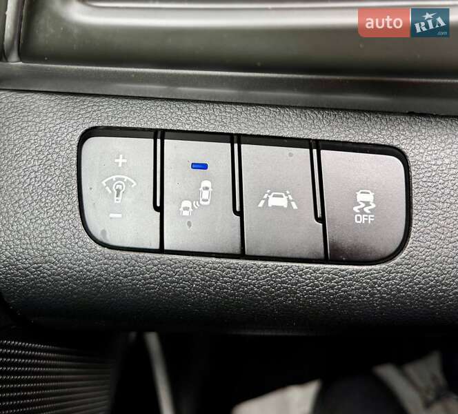 Hyundai Elantra 2019