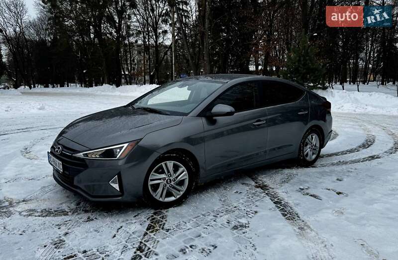 Hyundai Elantra 2019