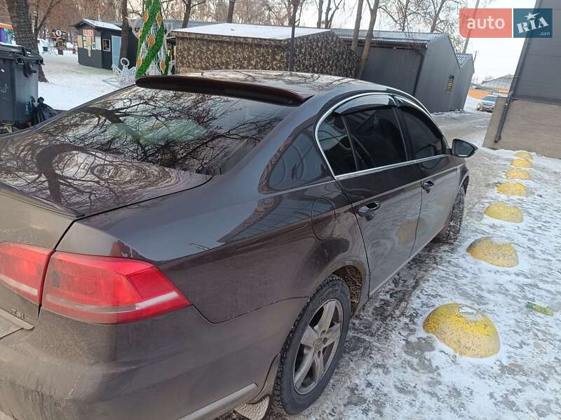 Volkswagen Passat 2012