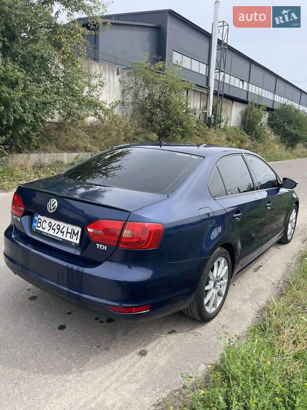 Volkswagen Jetta 2011
