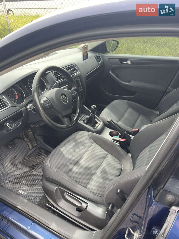 Volkswagen Jetta 2011