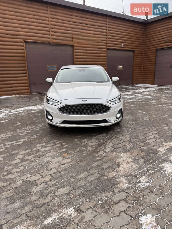 Ford Fusion 2019
