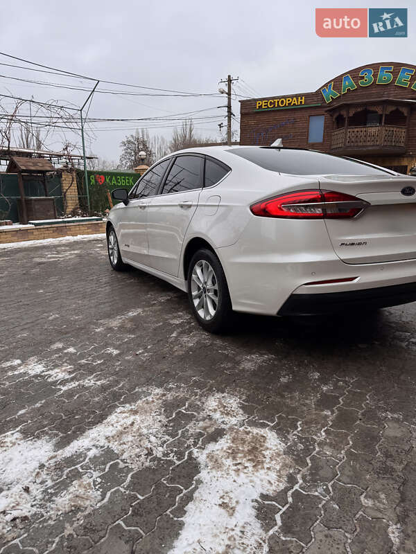 Ford Fusion 2019