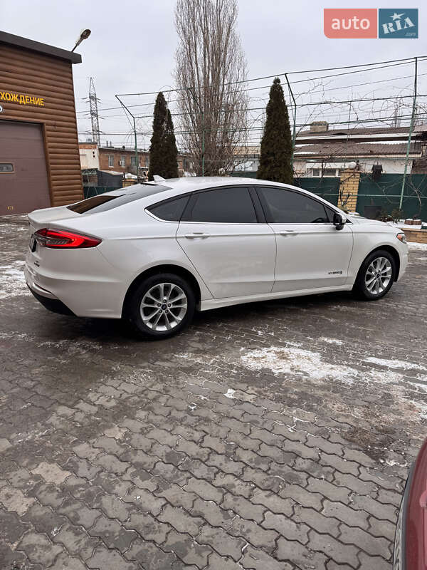 Ford Fusion 2019