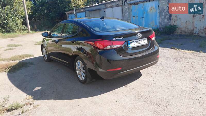 Hyundai Elantra 2014