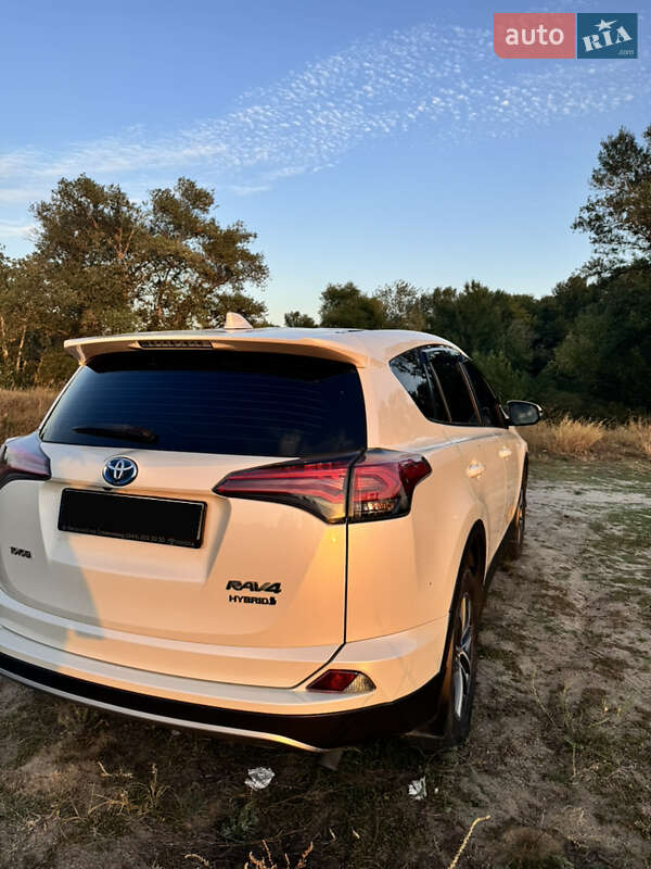 Toyota RAV4 2016