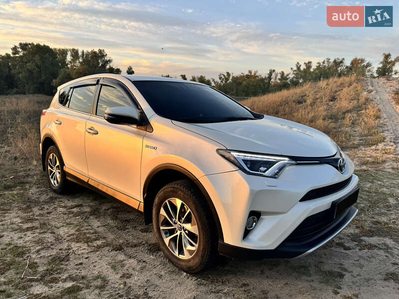 Toyota RAV4 2016