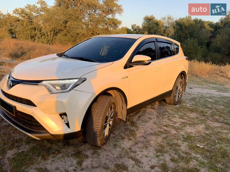 Toyota RAV4 2016