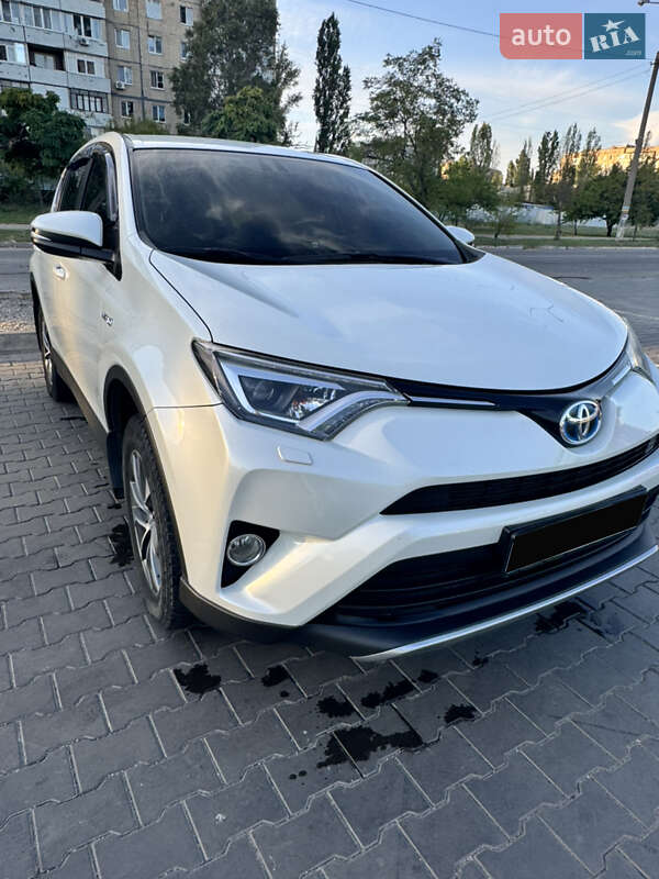 Toyota RAV4 2016