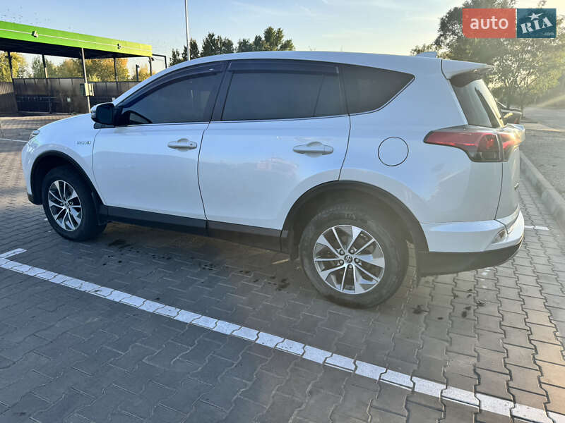 Toyota RAV4 2016