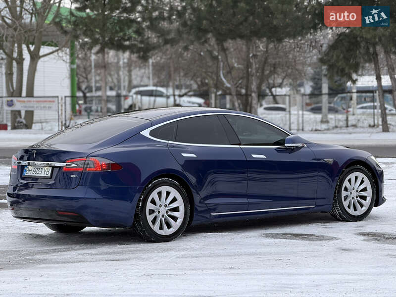 Tesla Model S 2016