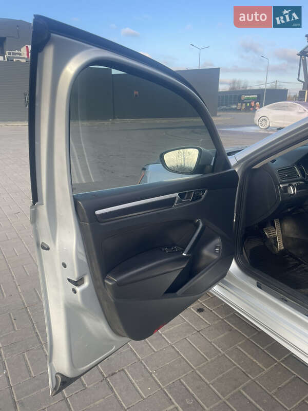 Volkswagen Passat 2016