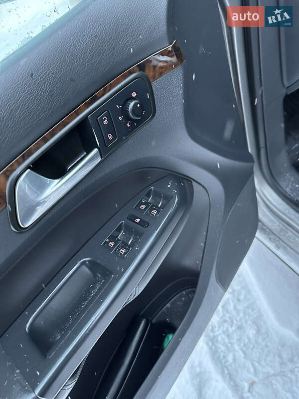 Volkswagen Touran 2008