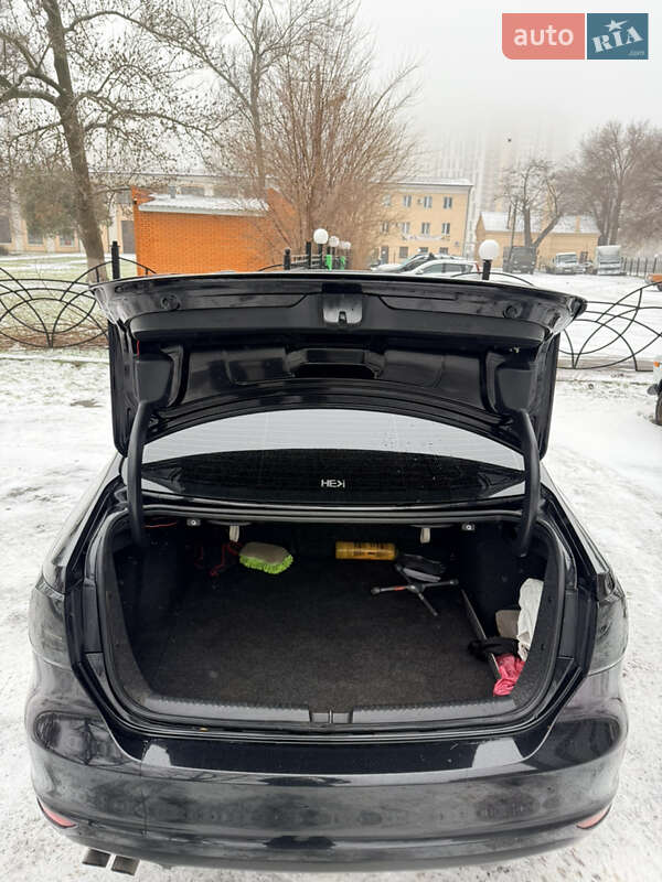 Volkswagen Jetta 2012