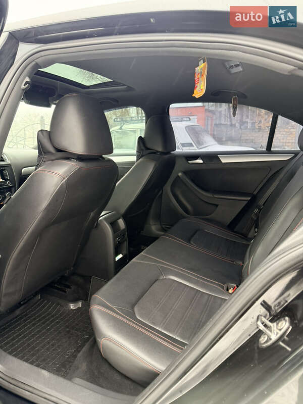 Volkswagen Jetta 2012