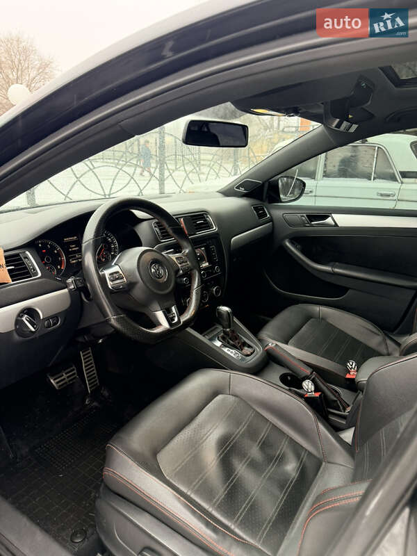 Volkswagen Jetta 2012