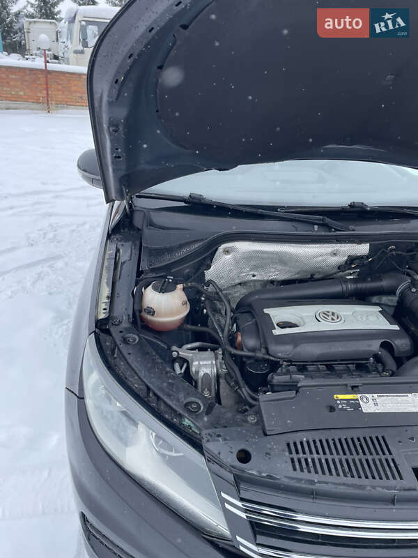 Volkswagen Tiguan 2012