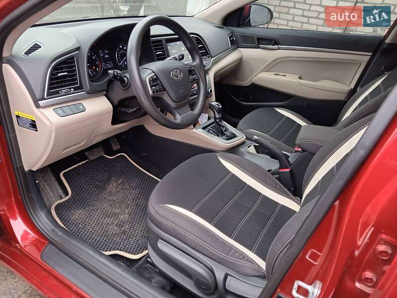 Hyundai Elantra 2016