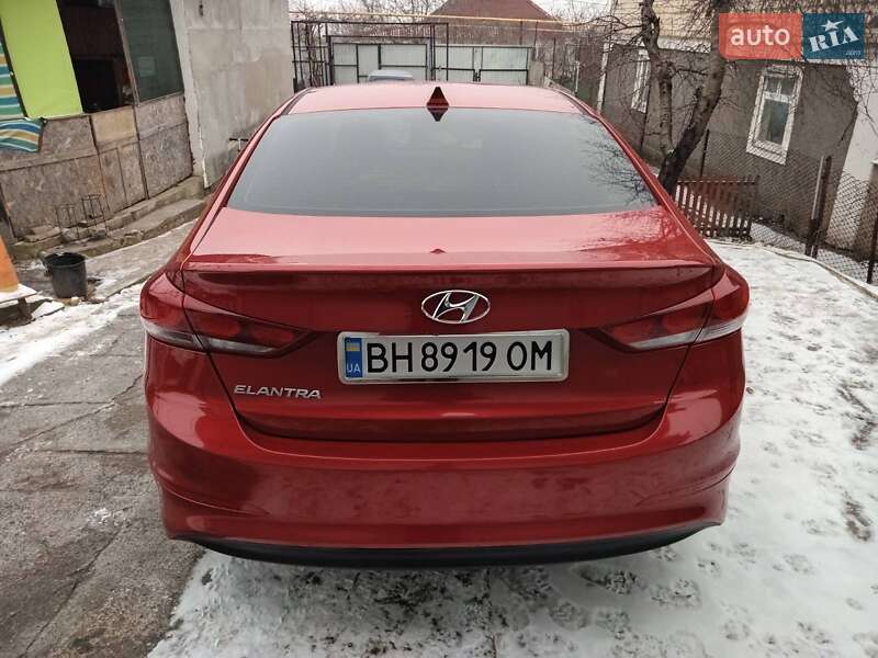 Hyundai Elantra 2016