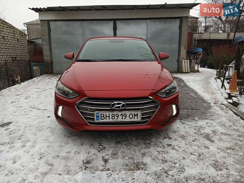 Hyundai Elantra 2016