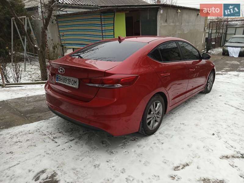 Hyundai Elantra 2016