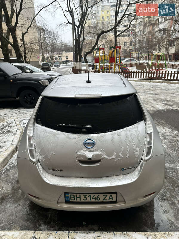 Nissan Leaf 2015