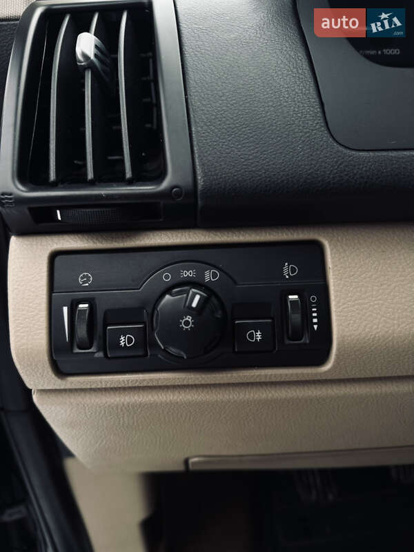 Land Rover Freelander 2012