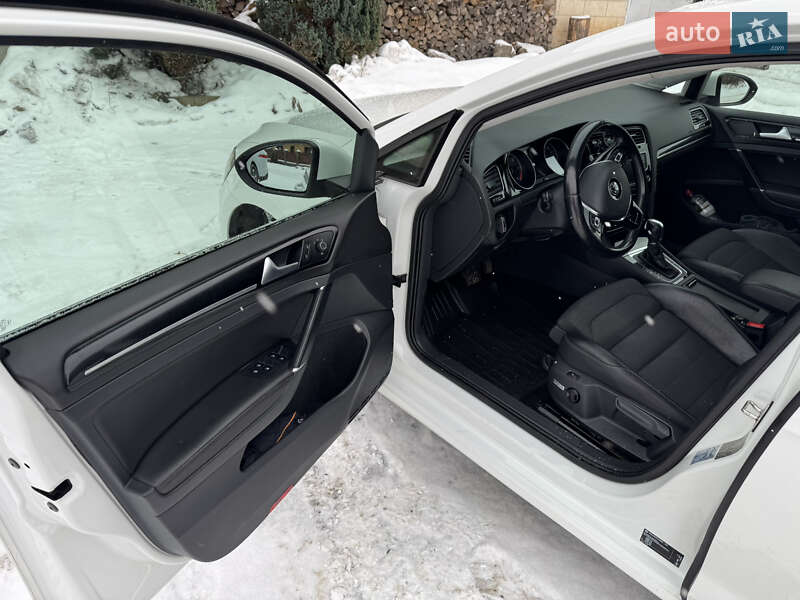 Volkswagen Golf 2015