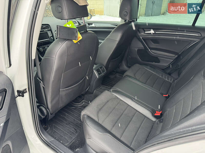 Volkswagen Golf 2015