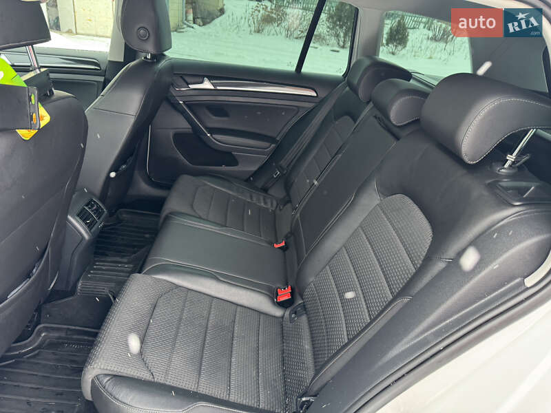 Volkswagen Golf 2015