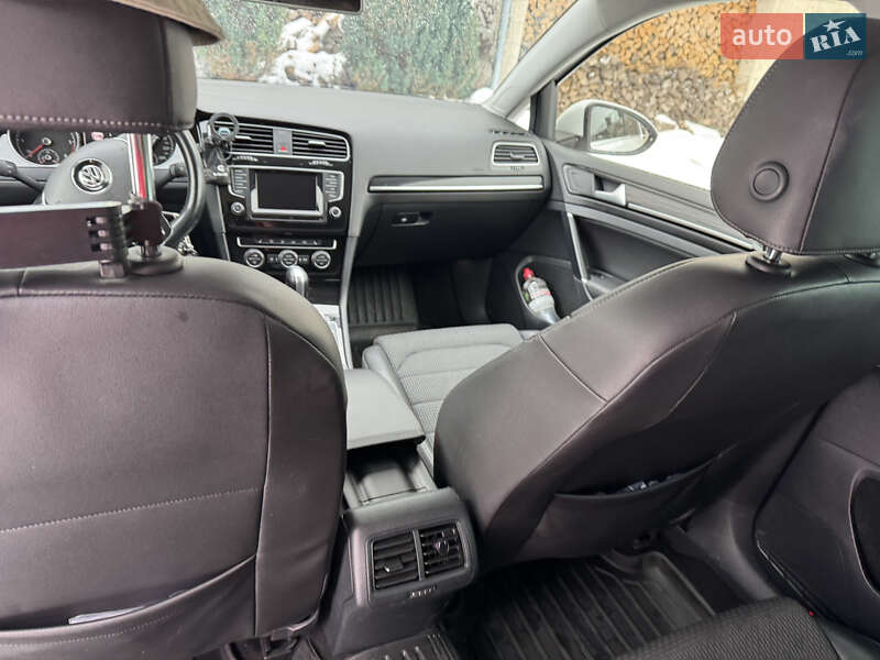 Volkswagen Golf 2015