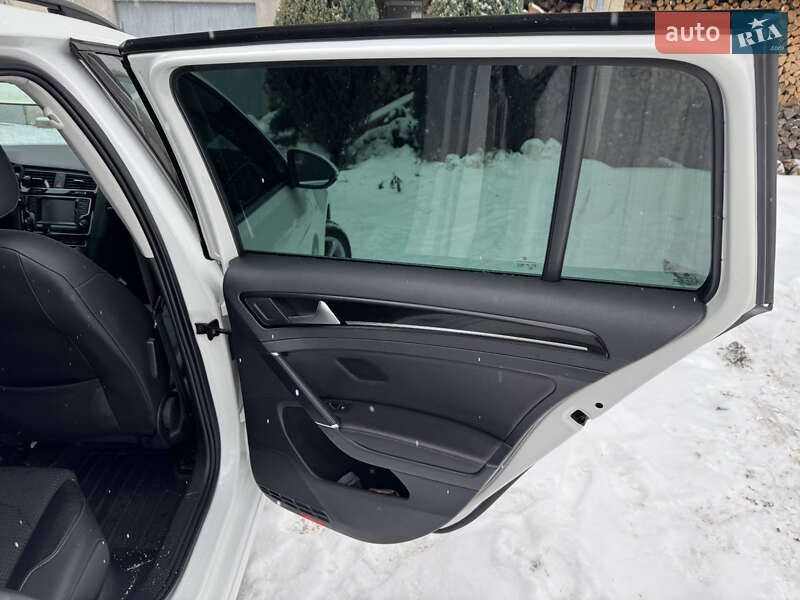 Volkswagen Golf 2015