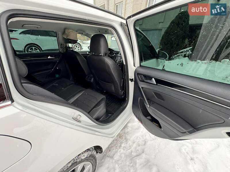 Volkswagen Golf 2015