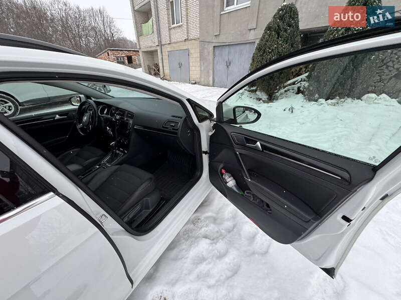 Volkswagen Golf 2015