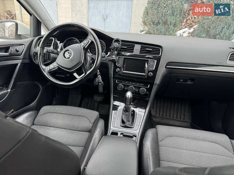 Volkswagen Golf 2015