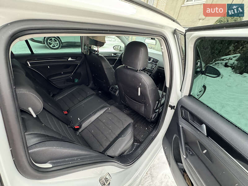 Volkswagen Golf 2015