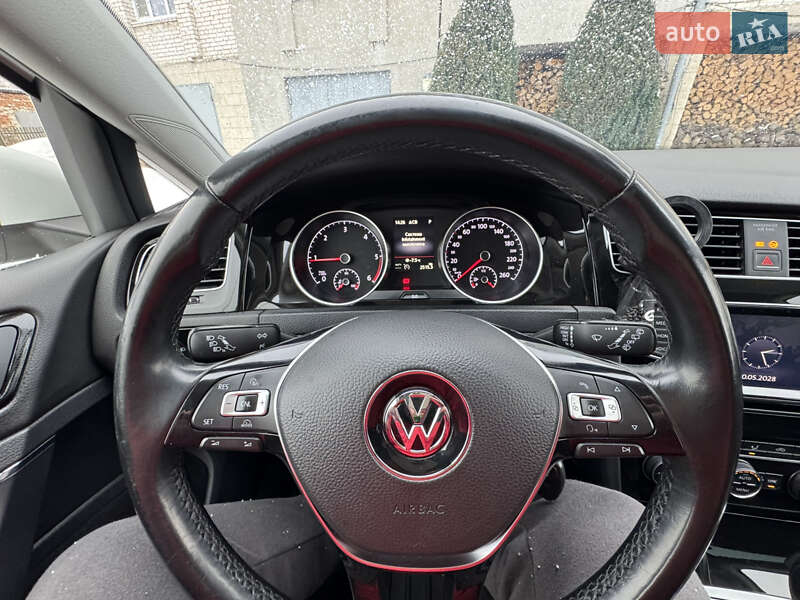 Volkswagen Golf 2015