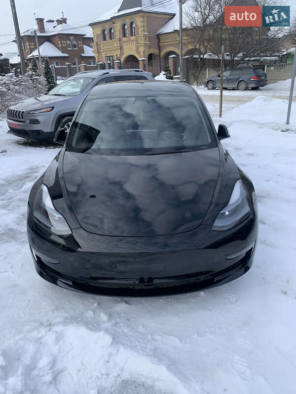 Tesla Model 3 2023