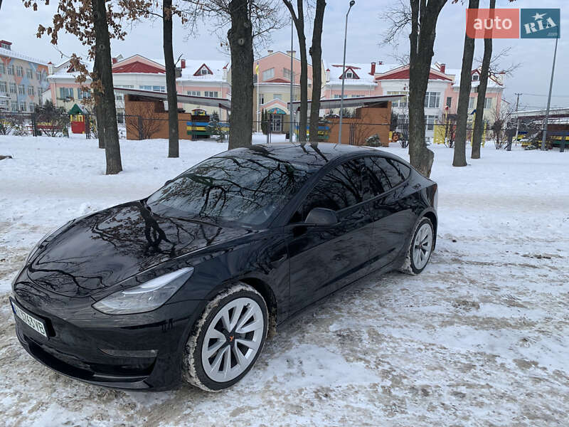 Tesla Model 3 2023