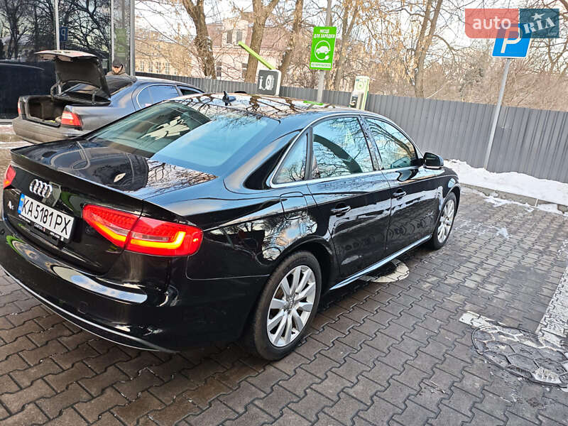 Audi A4 2014