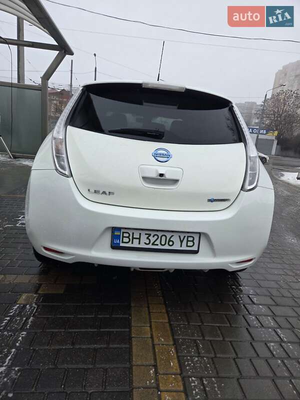 Nissan Leaf 2016