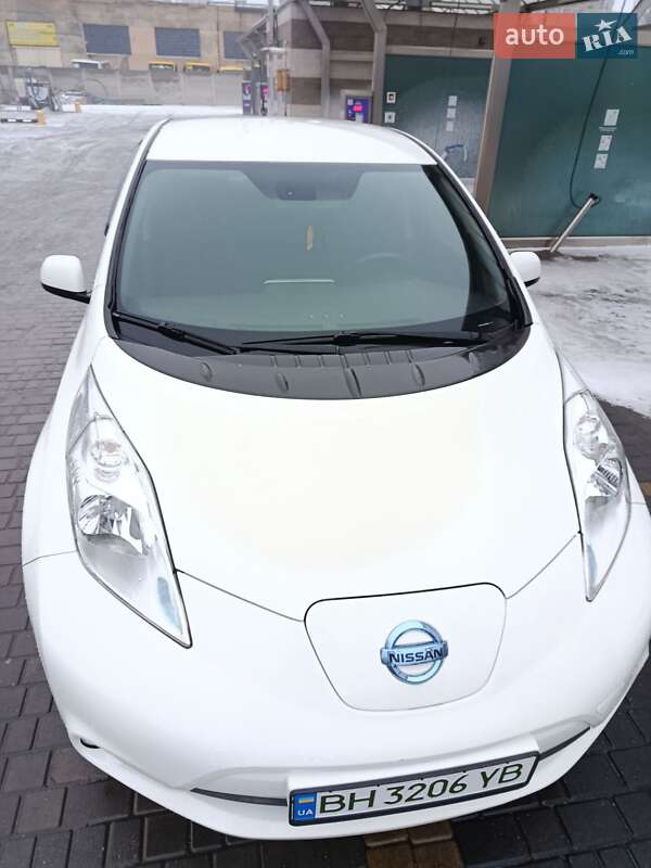 Nissan Leaf 2016