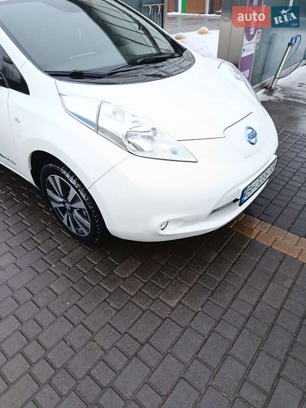 Nissan Leaf 2016