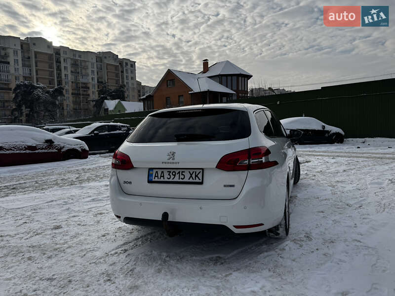 Peugeot 308 2015