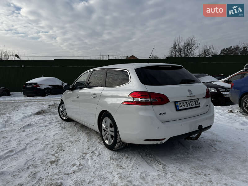 Peugeot 308 2015