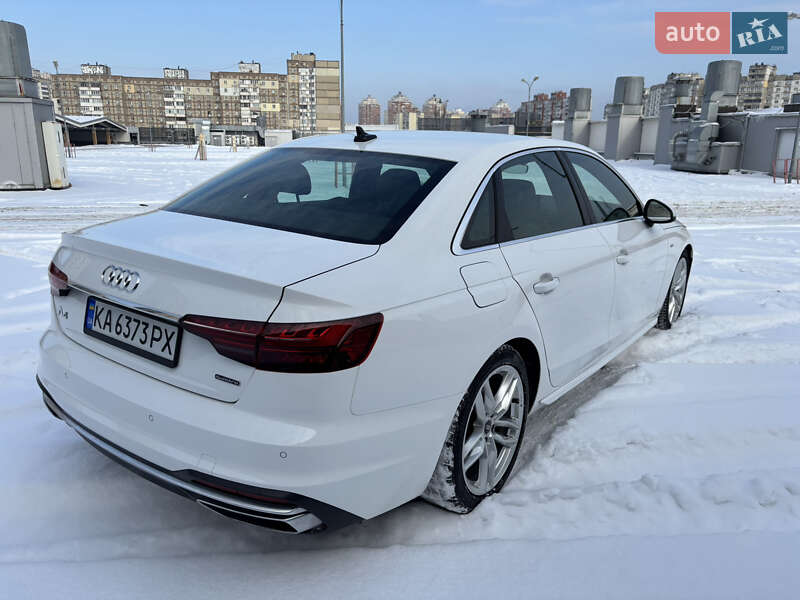 Audi A4 2022