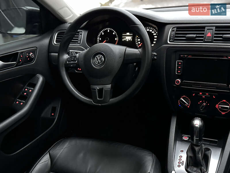Volkswagen Jetta 2014