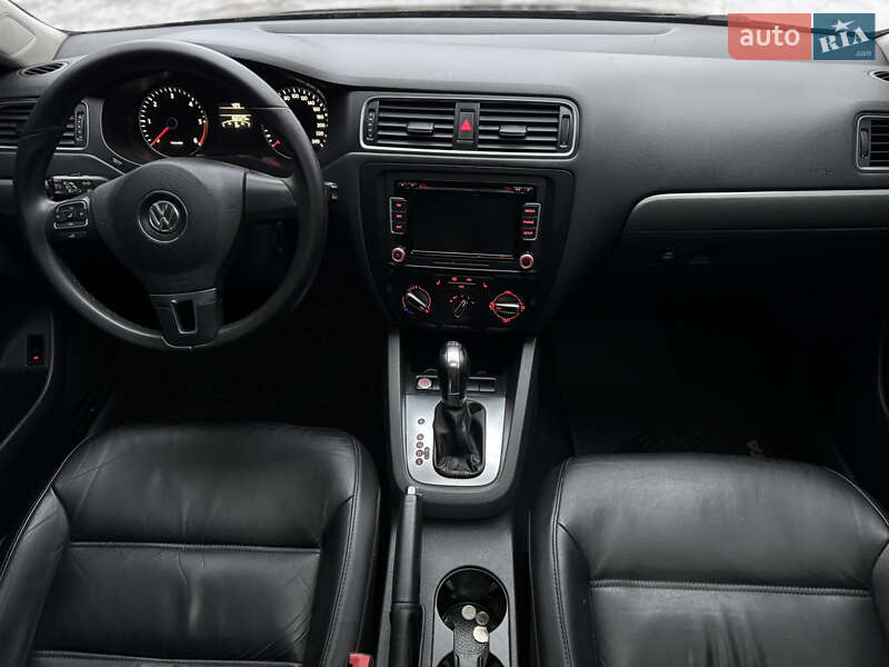 Volkswagen Jetta 2014