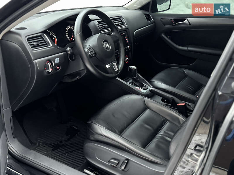 Volkswagen Jetta 2014