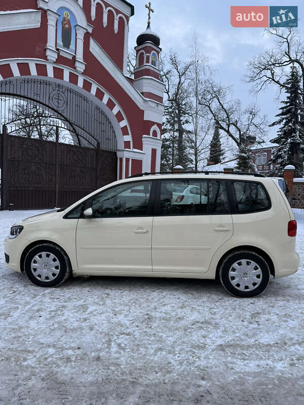 Volkswagen Touran 2014